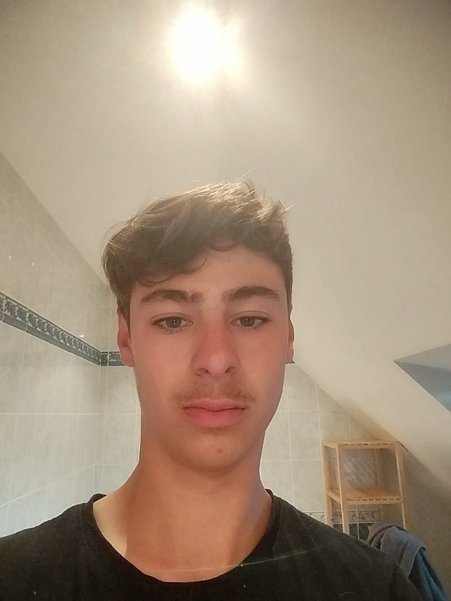 Profil de Hippolythe, 44 ans, Site de rencontre gay à Wiliberg (Argovie)