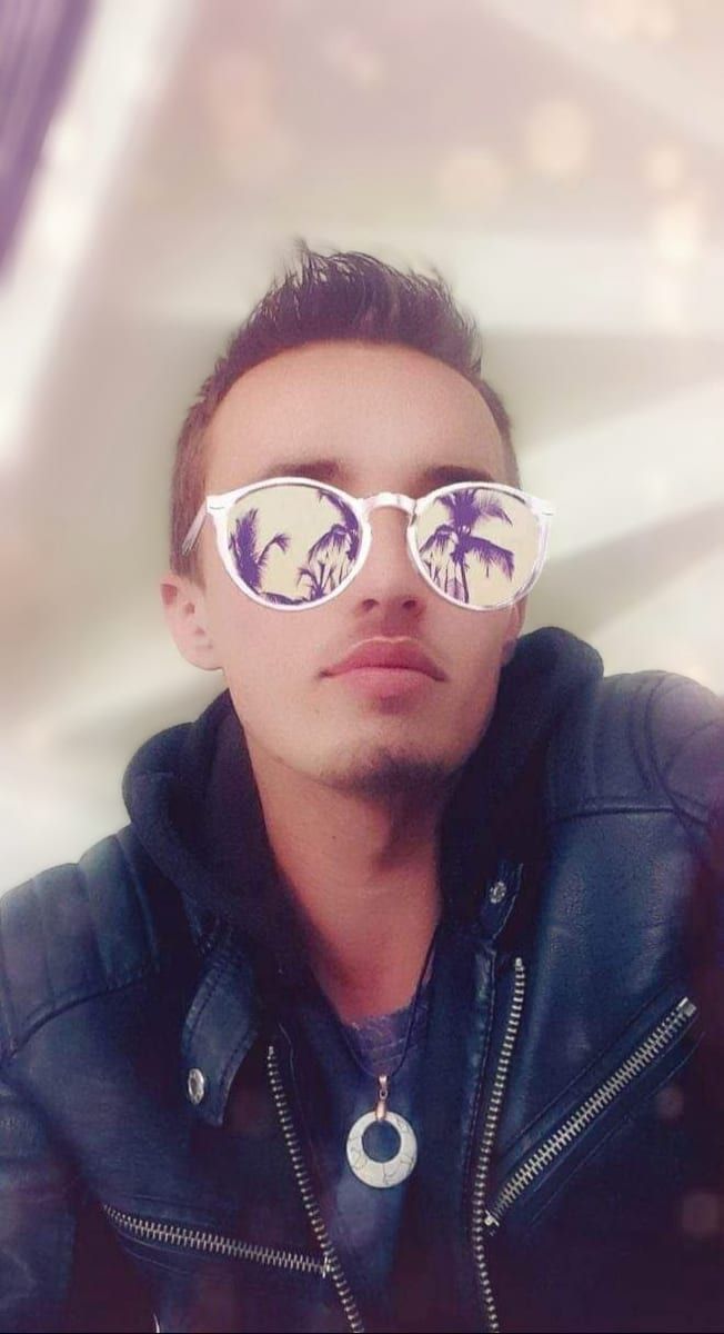 Profil de Louen, 40 ans, Site de rencontre gay à Montezillon (Neuchâtel)