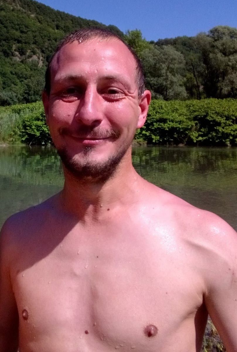 Profil de Eyvan, 31 ans, Site de rencontre gay à St-Ursanne (Jura)