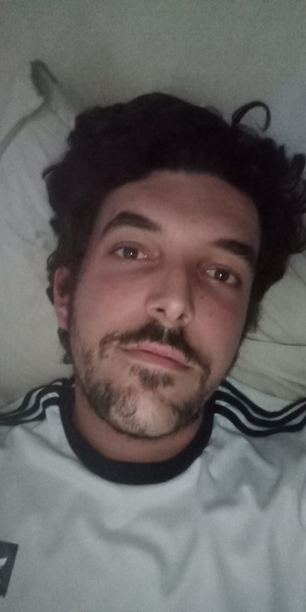 Profil de Geoffroy, 35 ans, Site de rencontre gay à Meien (Uri)