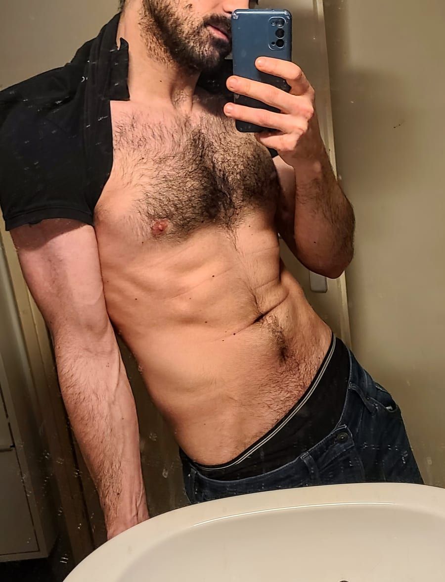 Profil de Lorian, 24 ans, Site de rencontre gay à Zufikon (Argovie)