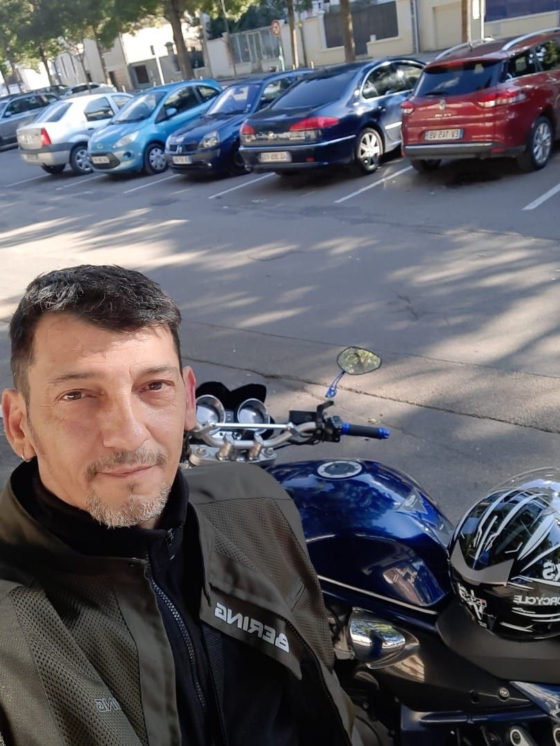Profil de Wandy, 45 ans, Site de rencontre gay à Vairano (Tessin)