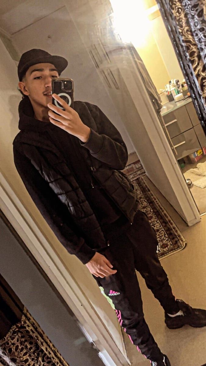 Profil de Fayssel, 25 ans, Site de rencontre gay à Oberägeri (Zoug)
