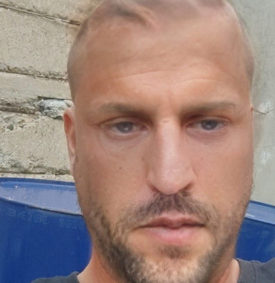 Profil de Estevan, 44 ans, Site de rencontre gay à Zernez (Grisons)