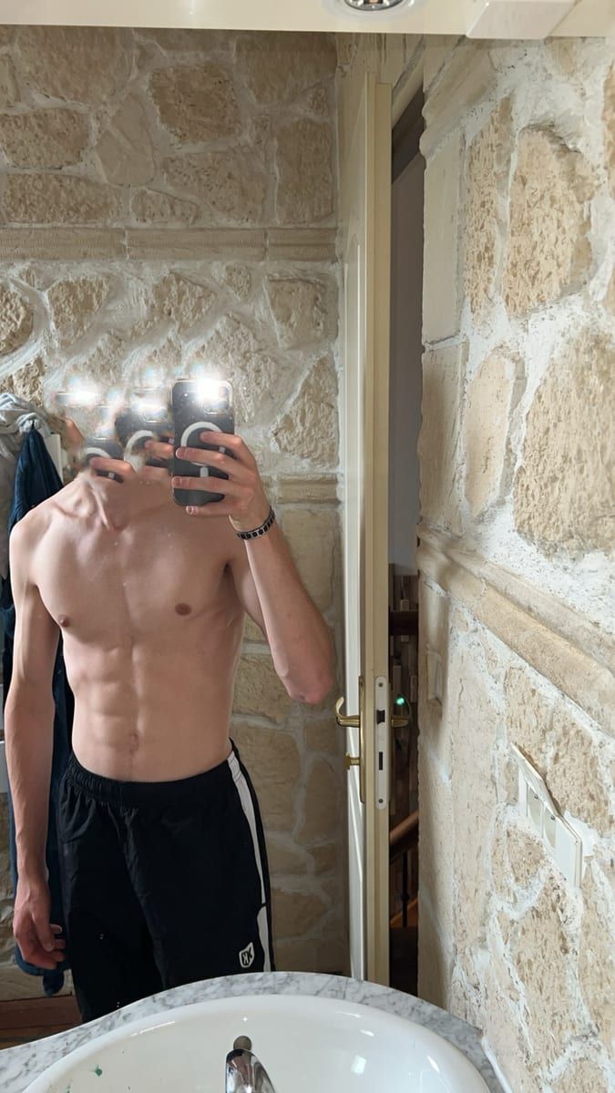 Teji - Site de rencontre gay à Speicher Profil de Teji, 22 ans, Site de rencontre gay à Speicher (Appenzell Rhodes-Extérieures)