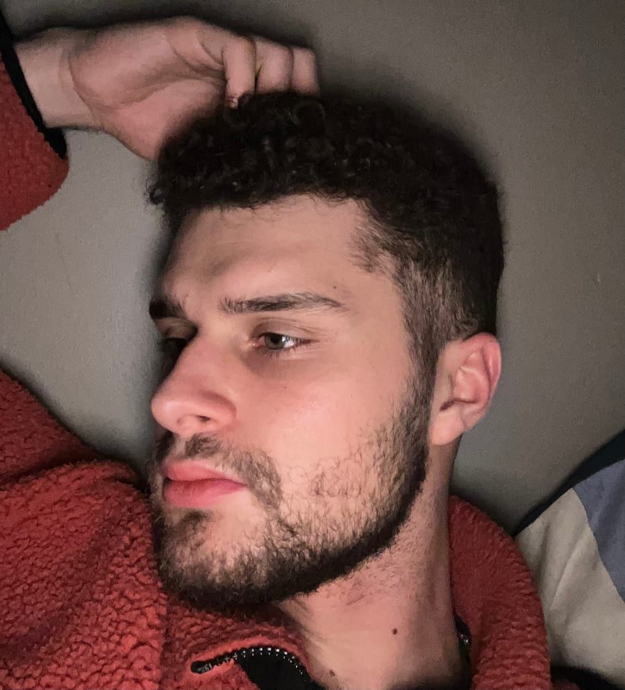 Profil de Yves-eric, 34 ans, Site de rencontre gay à Wallenwil (Thurgovie)