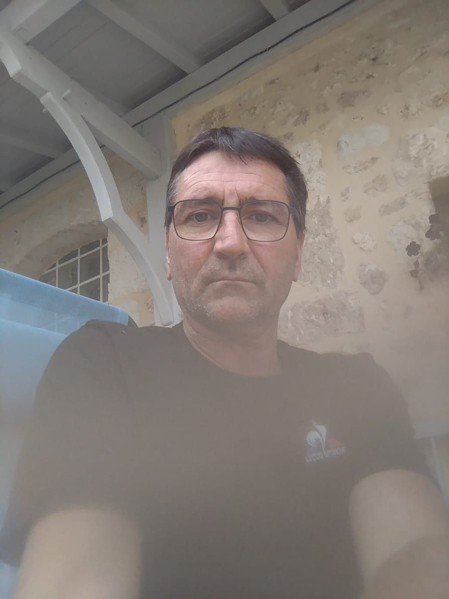 Profil de Hamet, 25 ans, Site de rencontre gay à Realp (Uri)