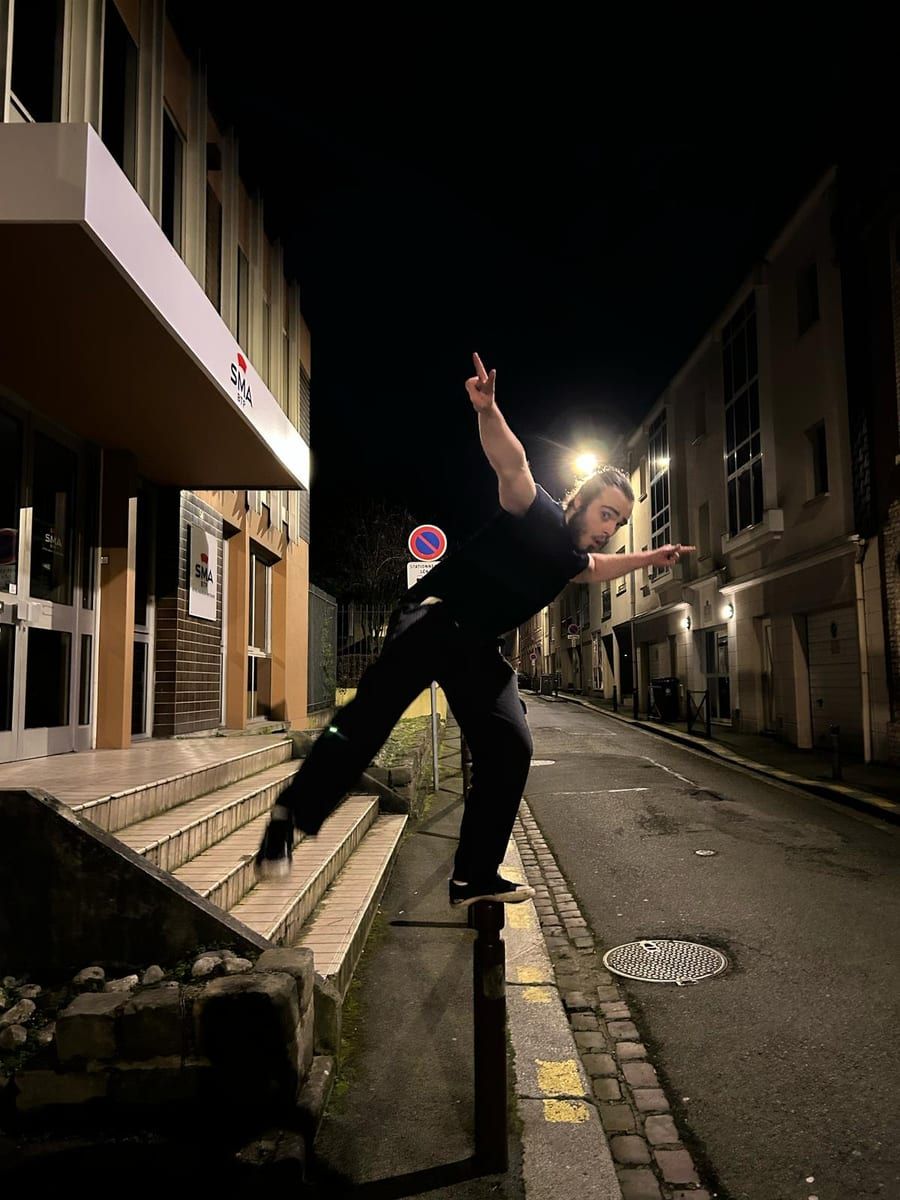 Arthur - Site de rencontre gay à Rona Profil de Arthur, 41 ans, Site de rencontre gay à Rona (Grisons)