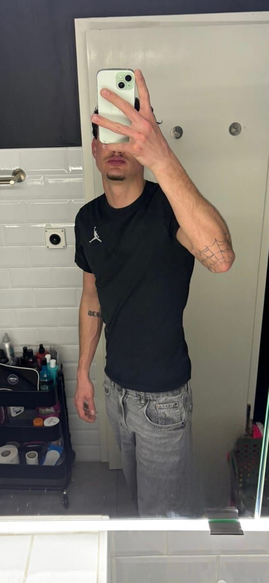 Nissim - Site de rencontre gay à Chalais Profil de Nissim, 23 ans, Site de rencontre gay à Chalais (Valais)
