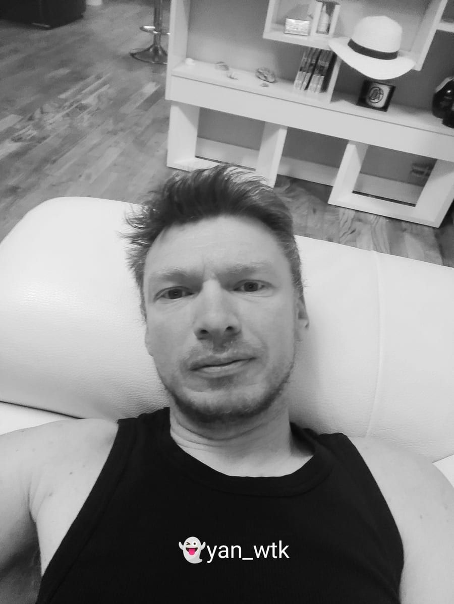Profil de Larbi, 44 ans, Site de rencontre gay à Rossemaison (Jura)