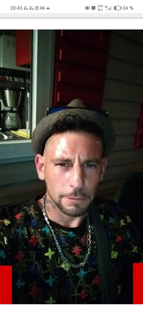Profil de Cléo, 22 ans, Site de rencontre gay à Zufikon (Argovie)