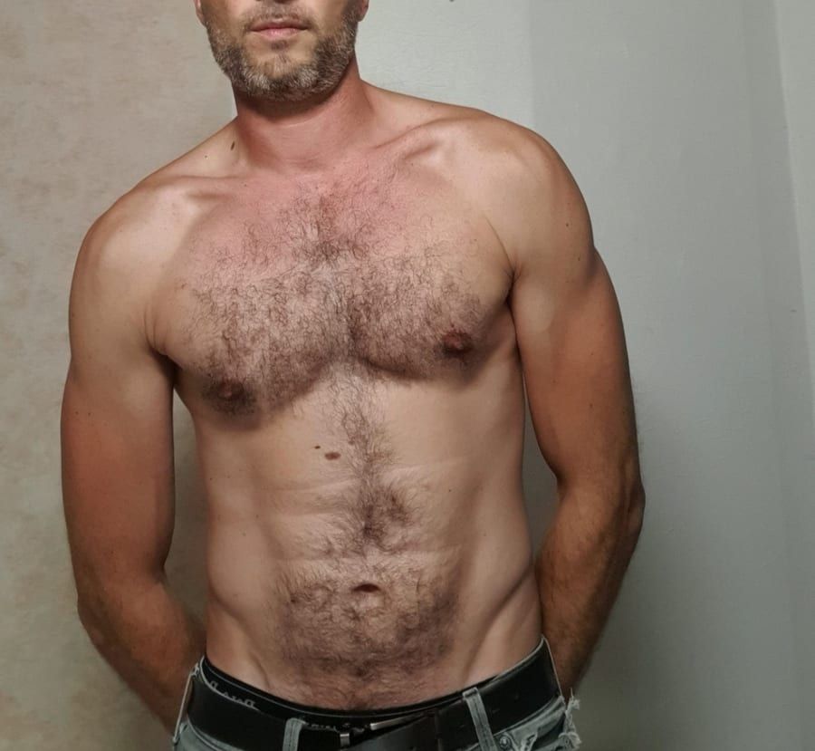 Moustakim - Site de rencontre gay à Schmitten FR Profil de Moustakim, 22 ans, Site de rencontre gay à Schmitten FR (Fribourg)