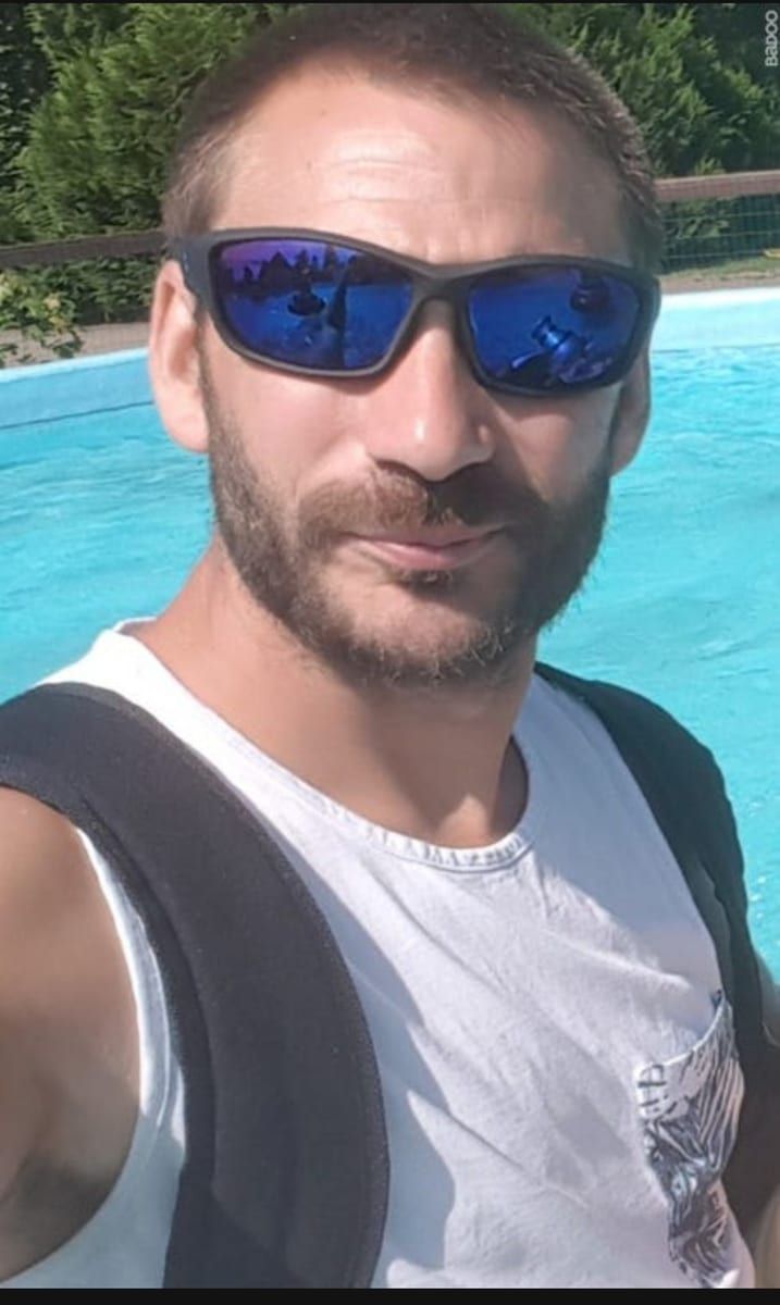 Ayouba - Site de rencontre gay à Kölliken Profil de Ayouba, 36 ans, Site de rencontre gay à Kölliken (Argovie)