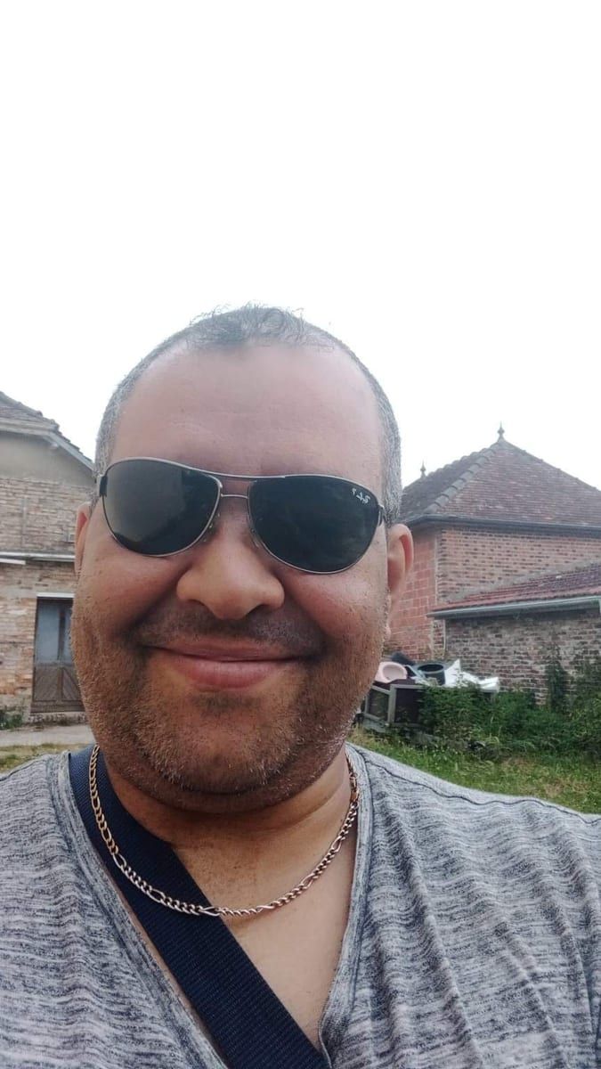 Jame - Site de rencontre gay à Sulz LU Profil de Jame, 42 ans, Site de rencontre gay à Sulz LU (Lucerne)