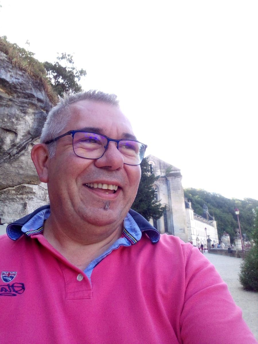 Profil de Naceur, 22 ans, Site de rencontre gay à Unterramsern (Soleure)