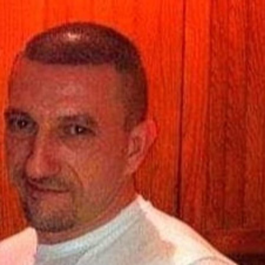 Murad - Site de rencontre gay à Luven Profil de Murad, 33 ans, Site de rencontre gay à Luven (Grisons)